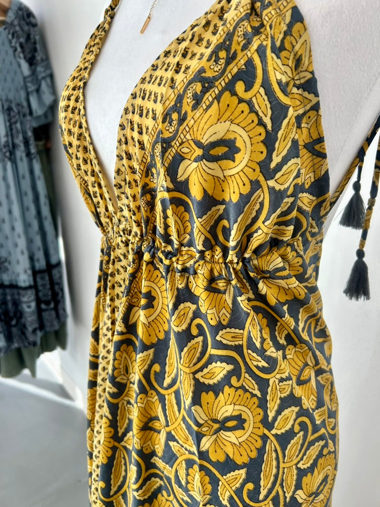 Sunshine magic dress