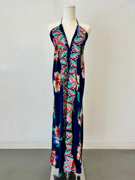 Hula embroidered magic dress