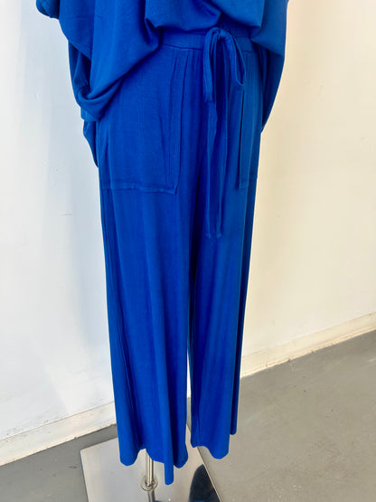 Deep Sea Blue Bottom