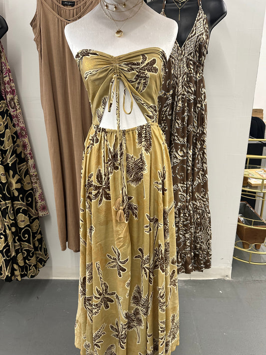Island dress