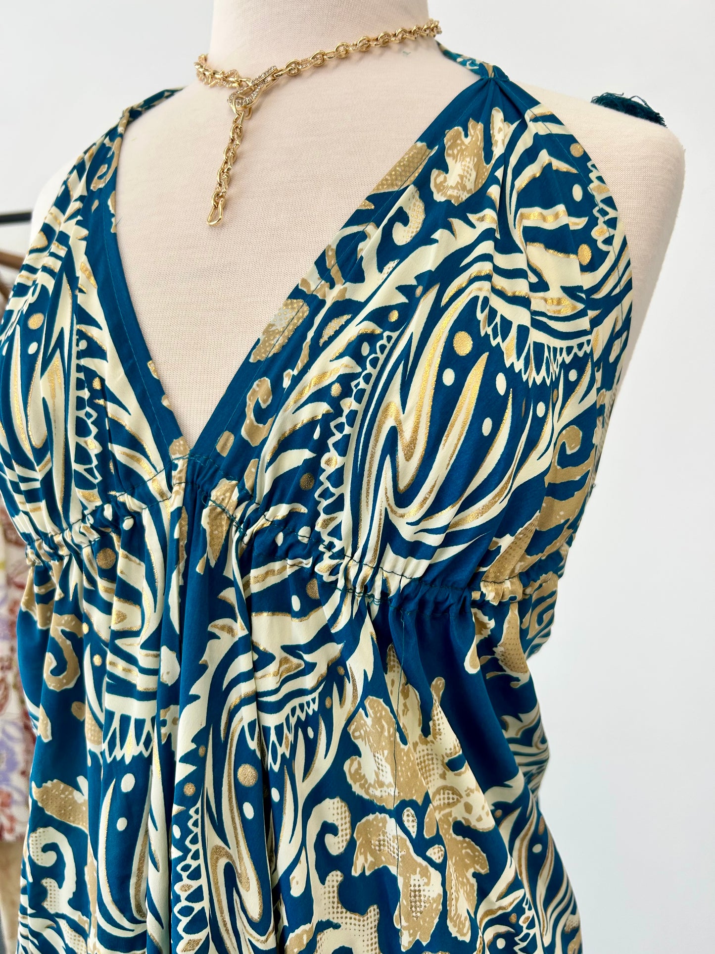Mika magic dress